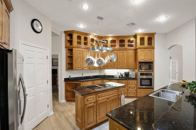 128 Duke Road, Bedias, TX 77831
