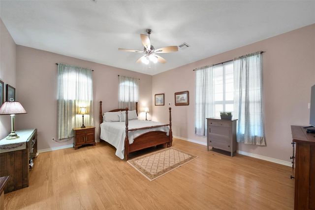 128 Duke Road, Bedias, TX 77831