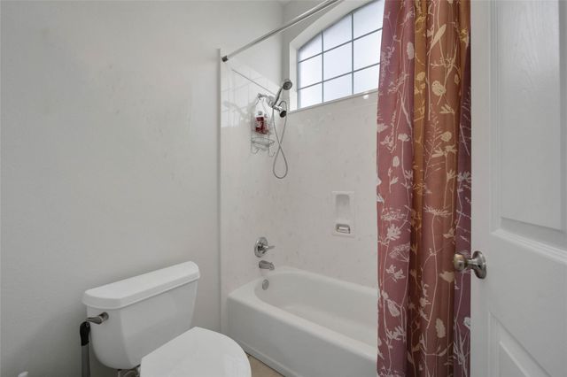128 Duke Road, Bedias, TX 77831