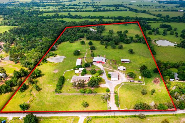 128 Duke Road, Bedias, TX 77831