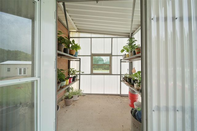 128 Duke Road, Bedias, TX 77831