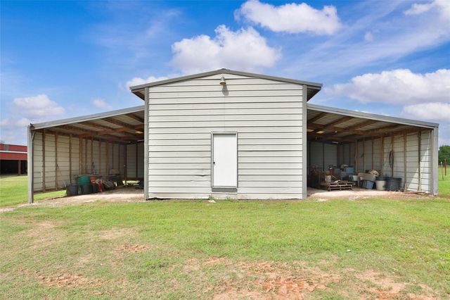 128 Duke Road, Bedias, TX 77831