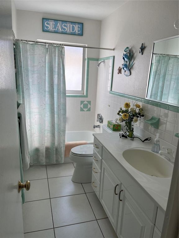 Image 21 of property listing at 3704 100TH STREET W, Bradenton, FL 34210