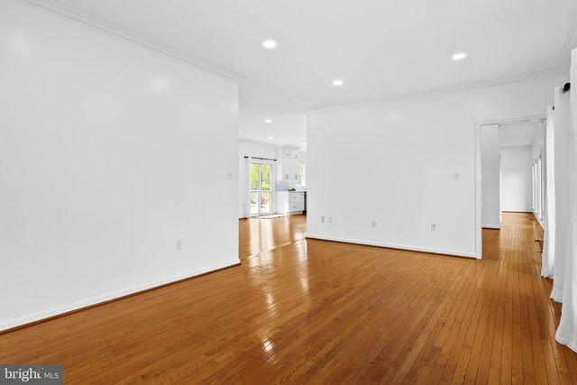 42827 SPINKS FERRY RD, Leesburg, VA 20176