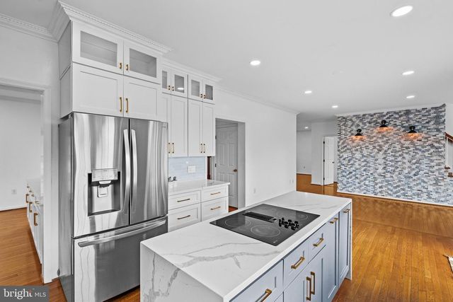 42827 SPINKS FERRY RD, Leesburg, VA 20176