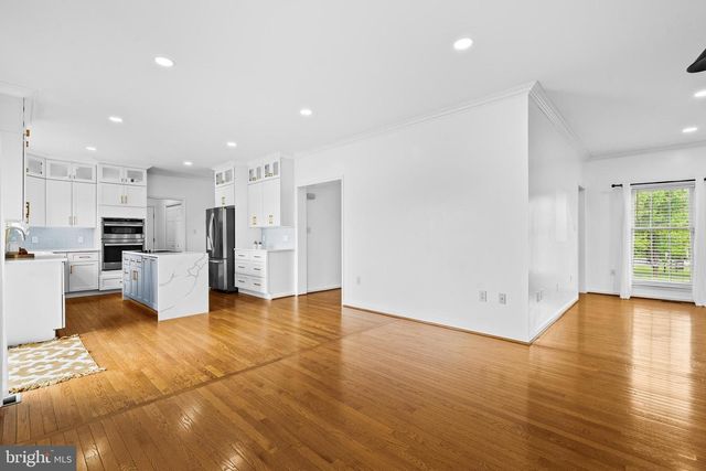 42827 SPINKS FERRY RD, Leesburg, VA 20176
