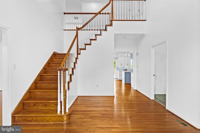 42827 SPINKS FERRY RD, Leesburg, VA 20176