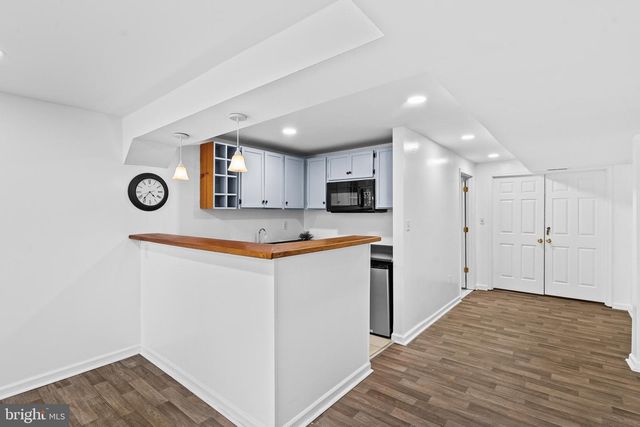 42827 SPINKS FERRY RD, Leesburg, VA 20176