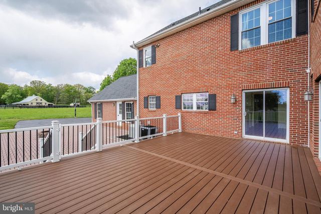 42827 SPINKS FERRY RD, Leesburg, VA 20176