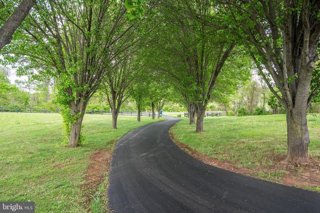42827 SPINKS FERRY RD, Leesburg, VA 20176