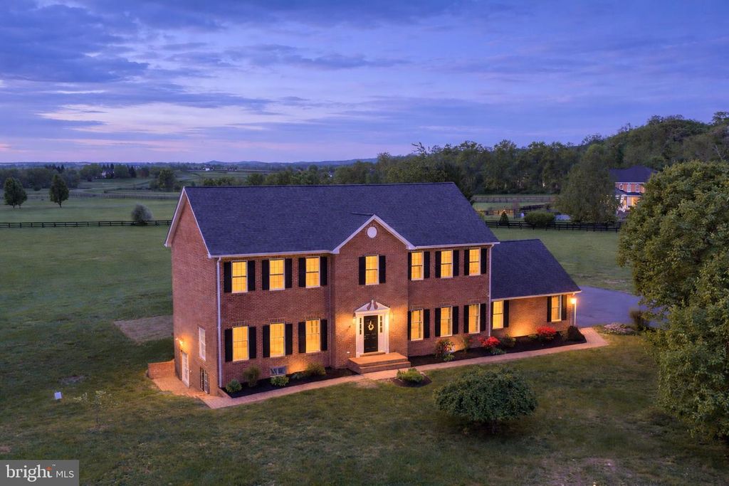 42827 SPINKS FERRY RD, Leesburg, VA 20176