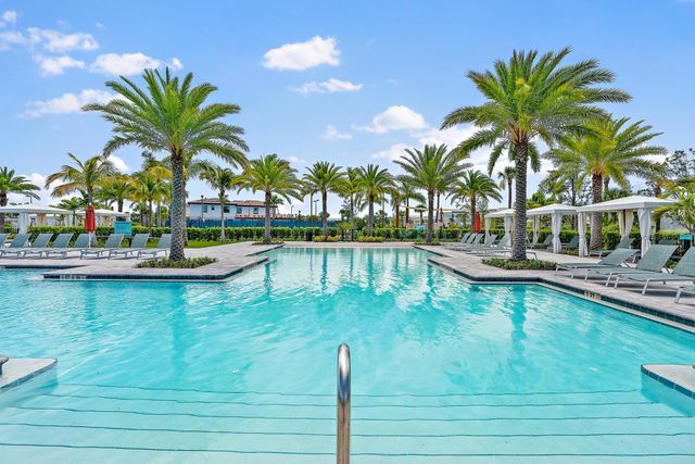 12514 Gross Pointe Drive, Palm Beach Gardens, FL 33418