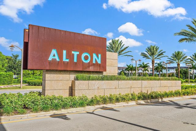 12514 Gross Pointe Drive, Palm Beach Gardens, FL 33418