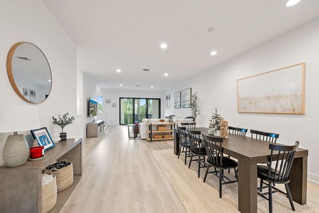 12514 Gross Pointe Drive, Palm Beach Gardens, FL 33418