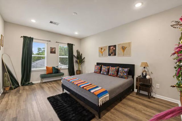 211 Clark Meadows Lane, Houston, TX 77076
