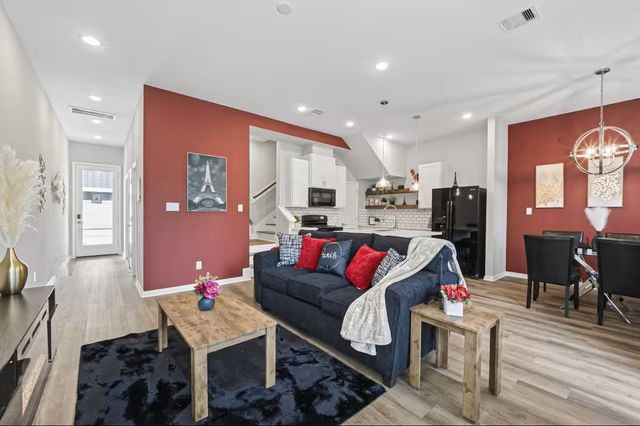 211 Clark Meadows Lane, Houston, TX 77076
