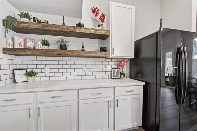 211 Clark Meadows Lane, Houston, TX 77076