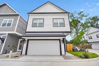 211 Clark Meadows Lane, Houston, TX 77076