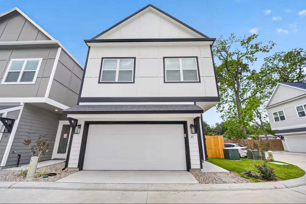 211 Clark Meadows Lane, Houston, TX 77076