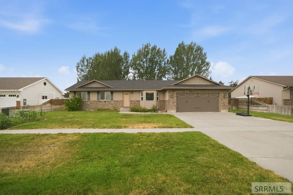 Image 5 of property listing at 1105 N Preston Drive, Idaho Falls, ID 83401