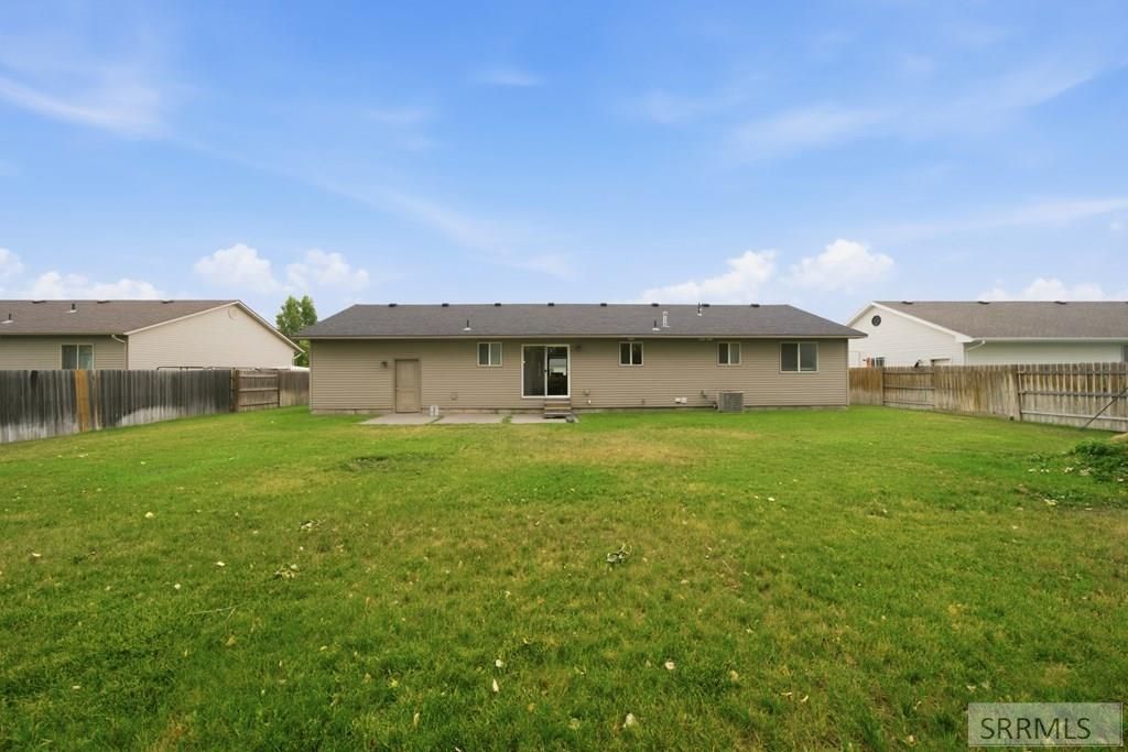 Image 7 of property listing at 1105 N Preston Drive, Idaho Falls, ID 83401