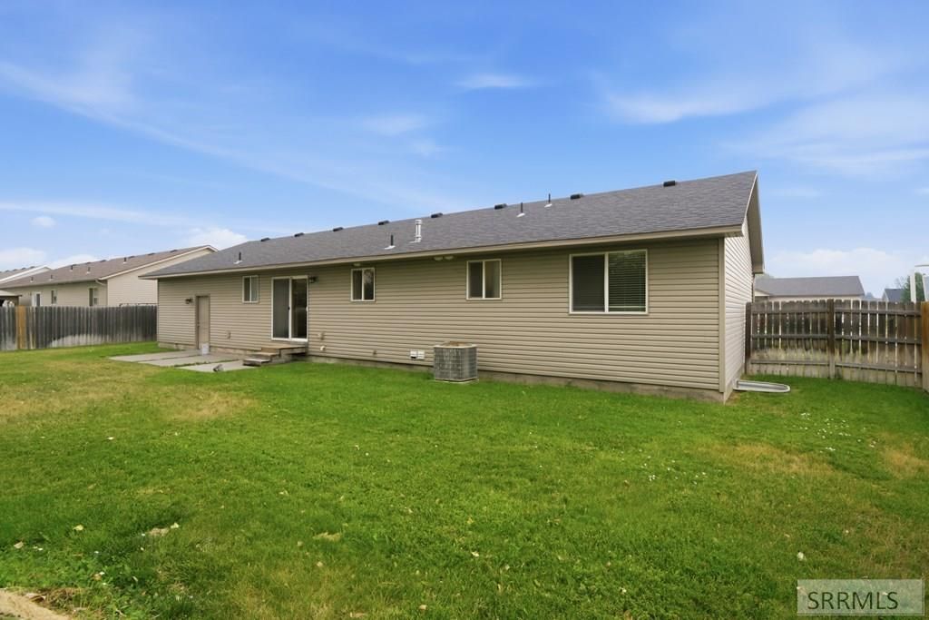 Image 8 of property listing at 1105 N Preston Drive, Idaho Falls, ID 83401