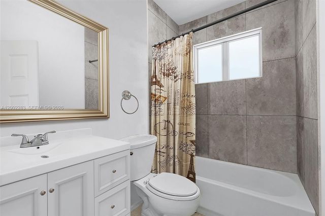 7505 NW 58th St, Tamarac, FL 33321