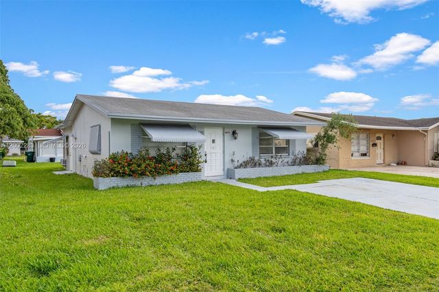 7505 NW 58th St, Tamarac, FL 33321