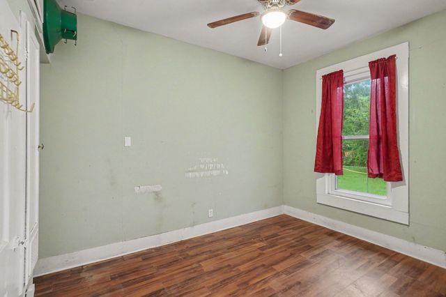 714 Ritchey Street, Gainesville, TX 76240