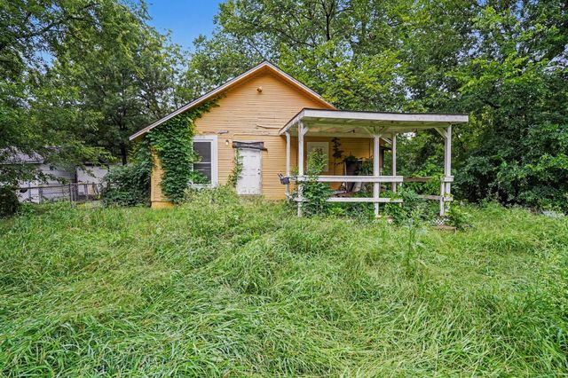 714 Ritchey Street, Gainesville, TX 76240