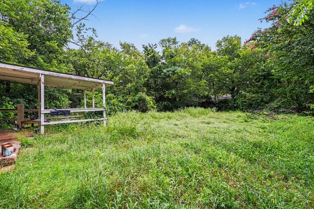 714 Ritchey Street, Gainesville, TX 76240