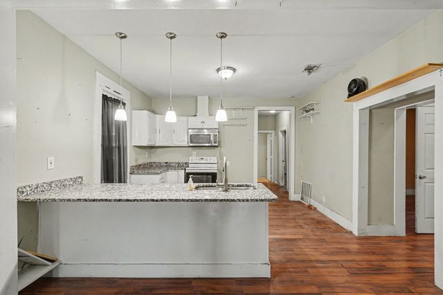 714 Ritchey Street, Gainesville, TX 76240