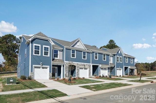 7621 Ethora Way, Charlotte, NC 28216