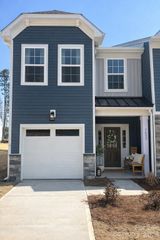 7621 Ethora Way, Charlotte, NC 28216