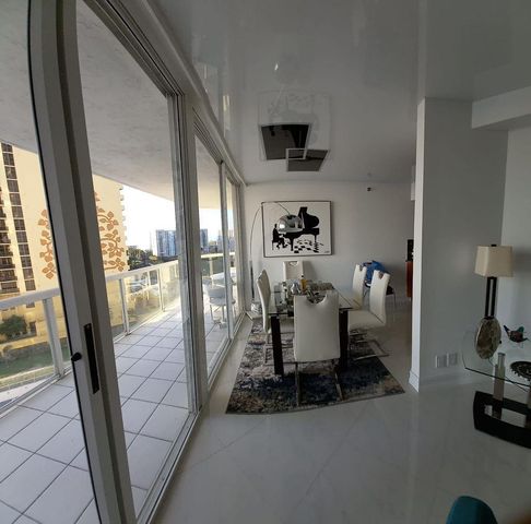 16425 Collins Avenue 818, Sunny Isles Beach, FL 33160