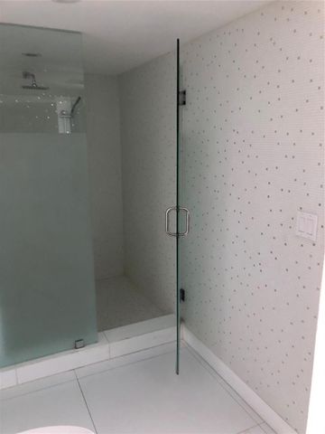 16425 Collins Avenue 818, Sunny Isles Beach, FL 33160
