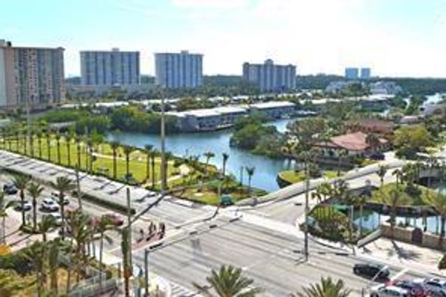 16425 Collins Avenue 818, Sunny Isles Beach, FL 33160
