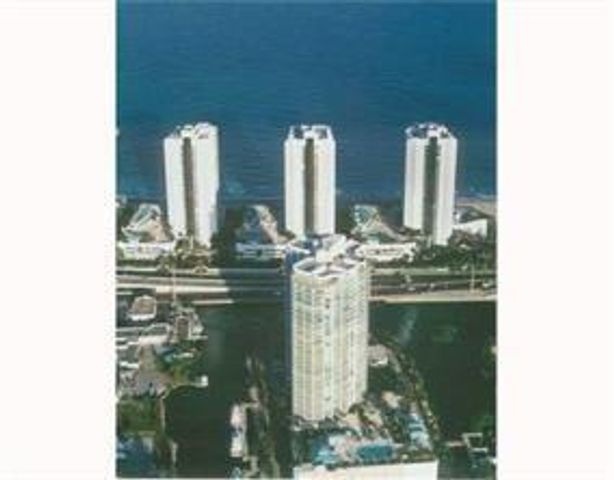 16425 Collins Avenue 818, Sunny Isles Beach, FL 33160