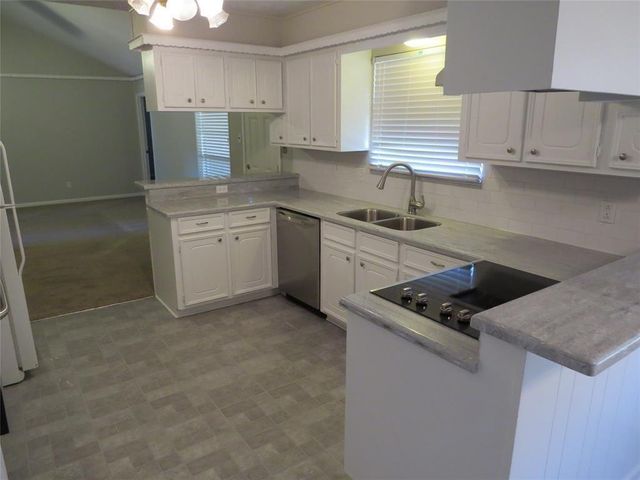 2706 Lufkin Lane, Deer Park, TX 77536