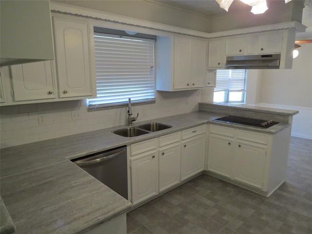 2706 Lufkin Lane, Deer Park, TX 77536