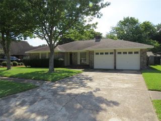 2706 Lufkin Lane, Deer Park, TX 77536