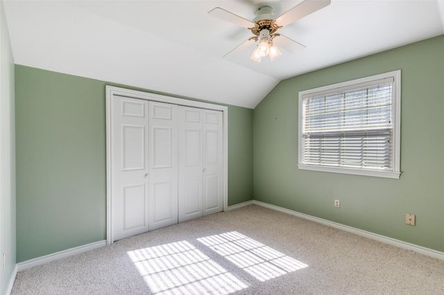 106 Redbud DR, Spicewood, TX 78669