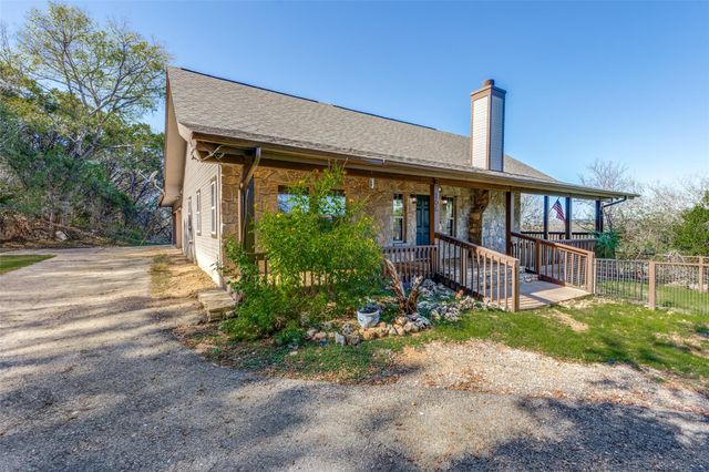 106 Redbud DR, Spicewood, TX 78669