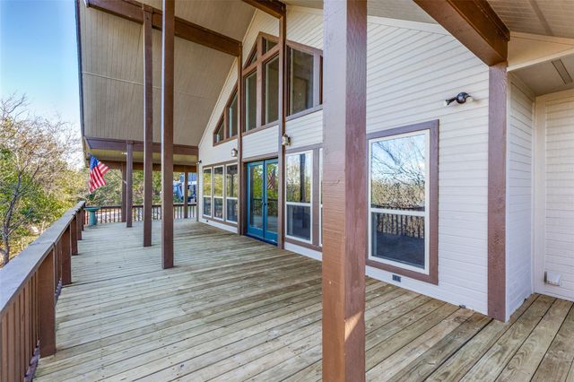 106 Redbud DR, Spicewood, TX 78669