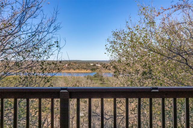 106 Redbud DR, Spicewood, TX 78669