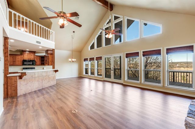 106 Redbud DR, Spicewood, TX 78669