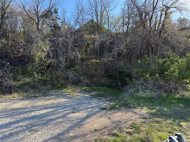 106 Redbud DR, Spicewood, TX 78669