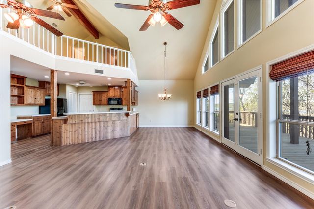 106 Redbud DR, Spicewood, TX 78669