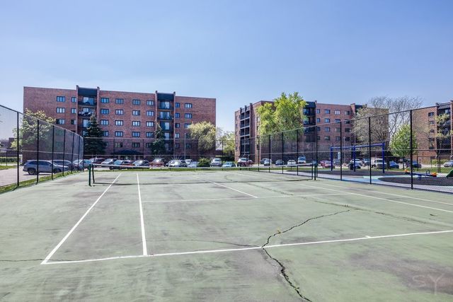 9375 Landings Lane 502, Des Plaines, IL 60016