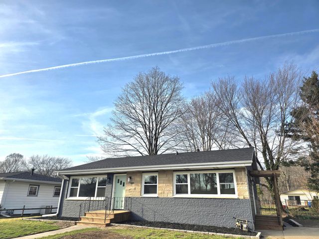 414 Holly Road, Michigan City, IN 46360